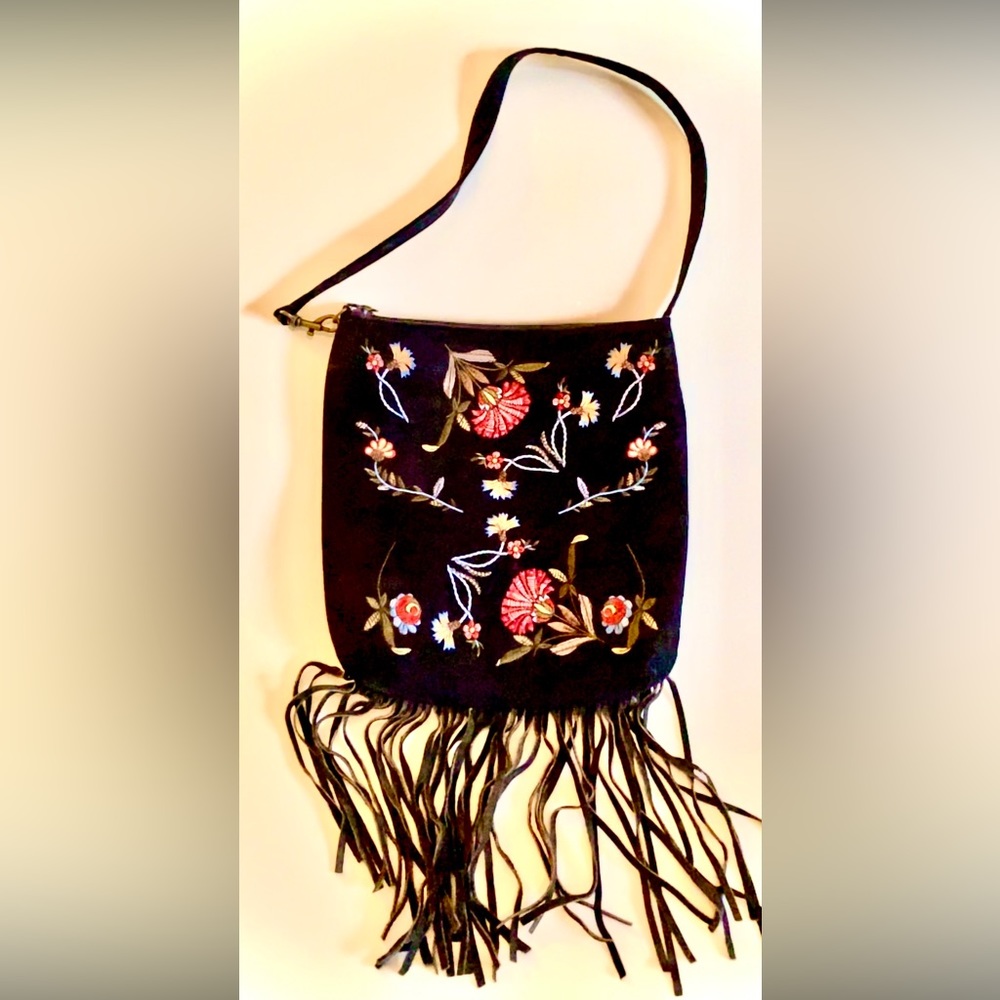 FESTIVE suede bag with gorgeous embroidery and fringe! Like new!